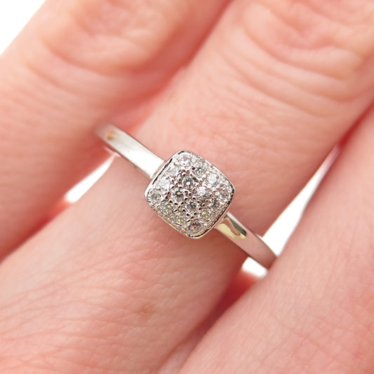 925 Sterling Silver Round-Cut C Z Engagement Ring Size 6