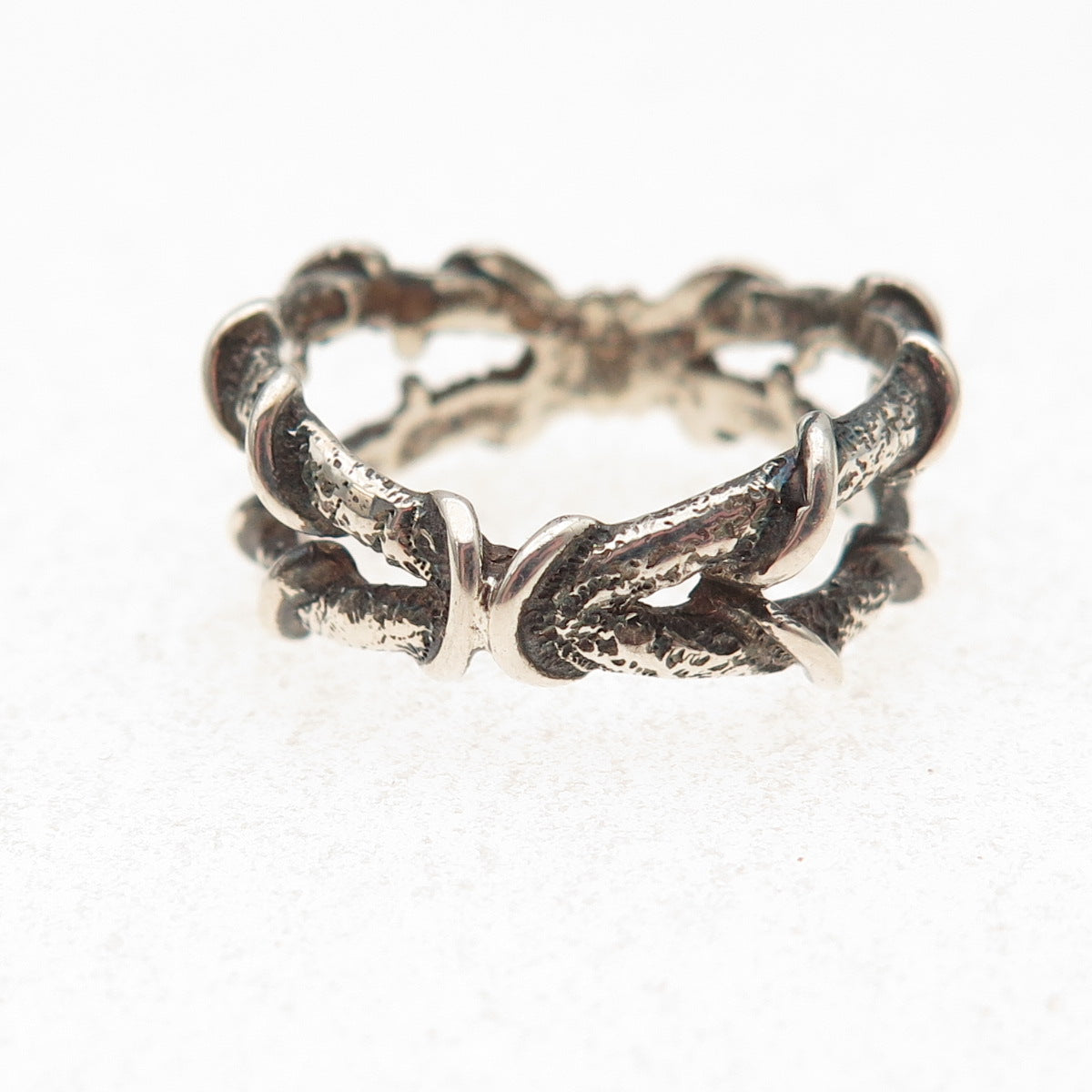 925 Sterling Silver Vintage Modernist Crisscross Oxidized Ring Size 7