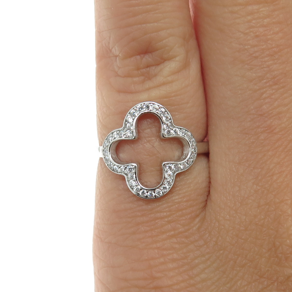 925 Sterling Silver Round-Cut C Z Flower Ring Size 5