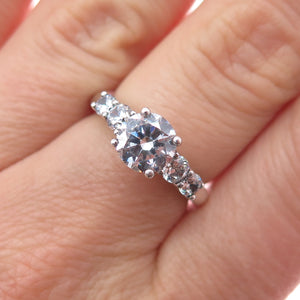JH YOUNG 925 Sterling Silver Round-Cut C Z Engagement Ring Size 7