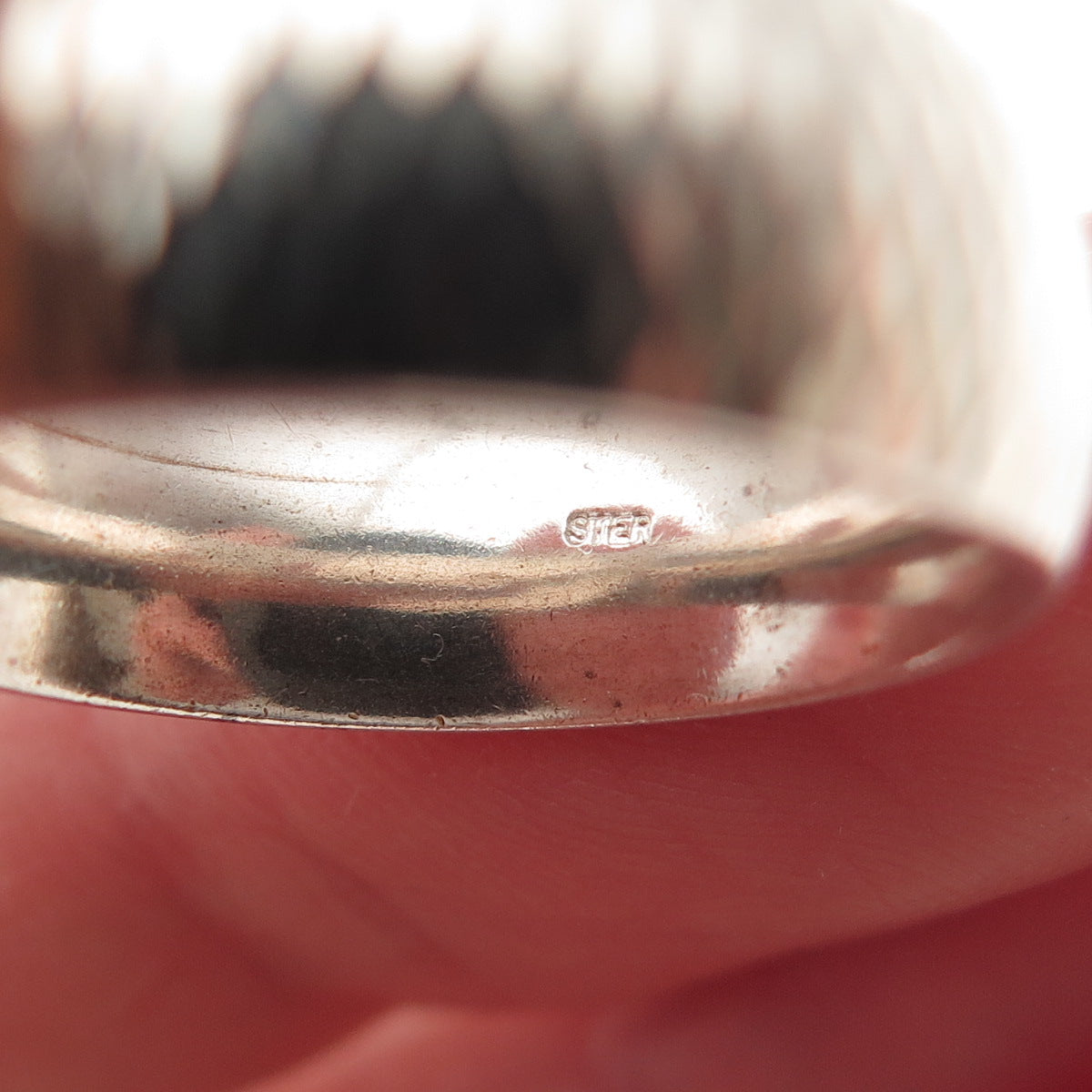 925 Sterling Silver Vintage Diamond-Cut Band Ring Size 7