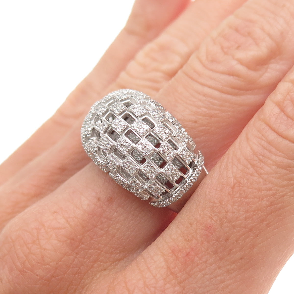 925 Sterling Silver Round-Cut C Z Dome Ring Size 7.5