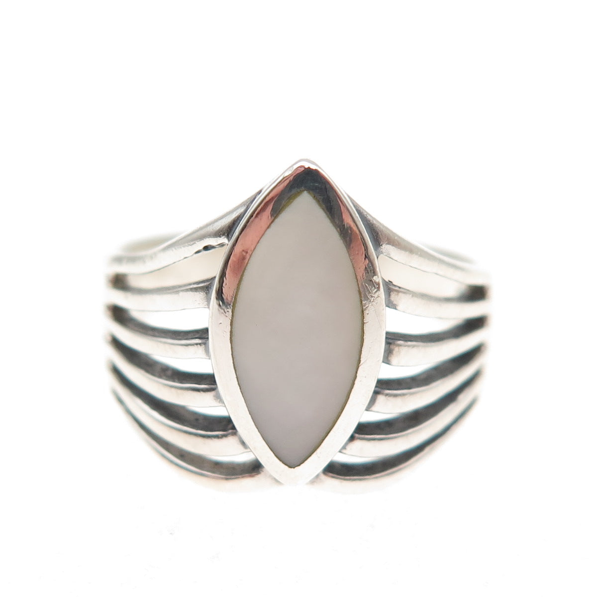 925 Sterling Silver Vintage Real MOP Modernist Oxidized Ring Size 7