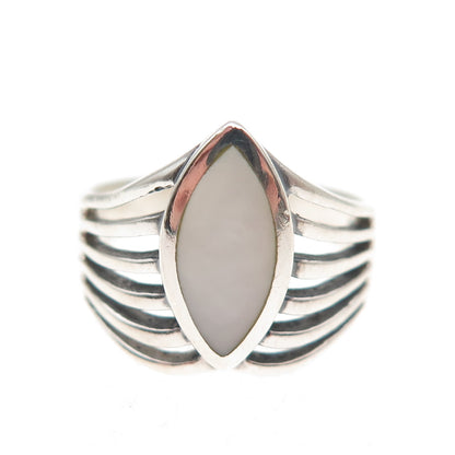 925 Sterling Silver Vintage Real MOP Modernist Oxidized Ring Size 7