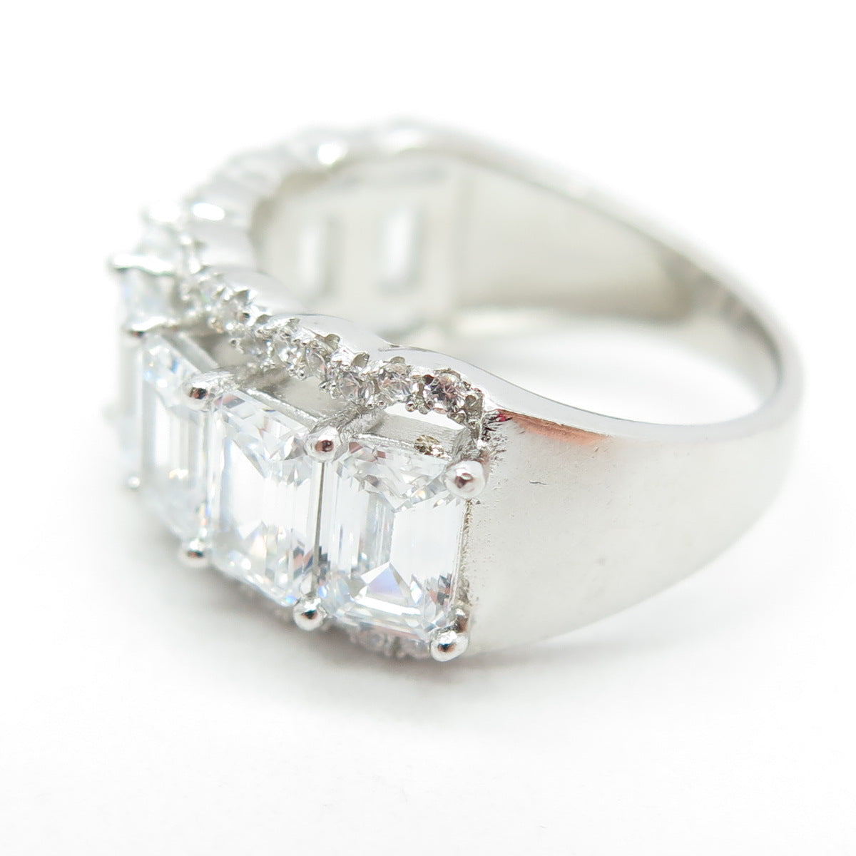 925 Sterling Silver Radiant & Round-Cut Shaped C Z Ring Size 7.25