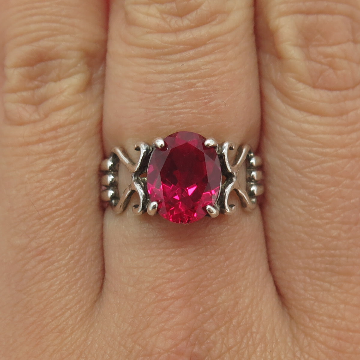 SHUBE 925 Sterling Silver Vintage Lab-Created Ruby Ring Size 7