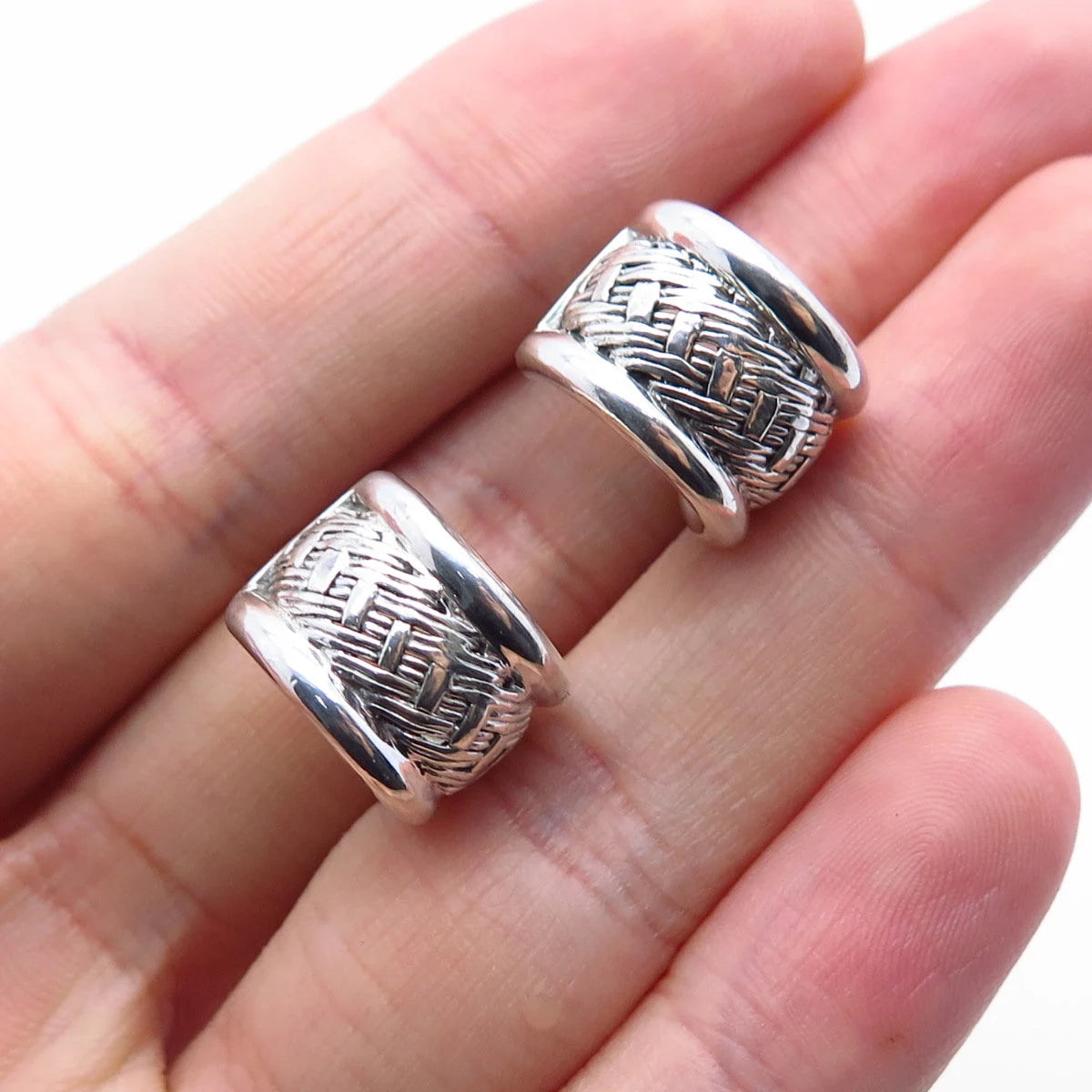 925 Sterling Silver Vintage Wicker Hoop Pendant