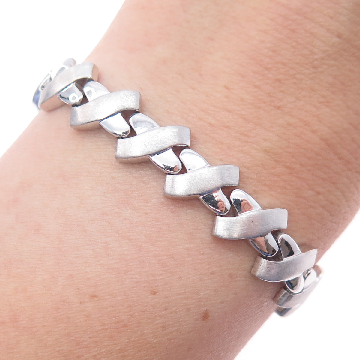 925 Sterling Silver X Shape Link Bracelet 6.5"