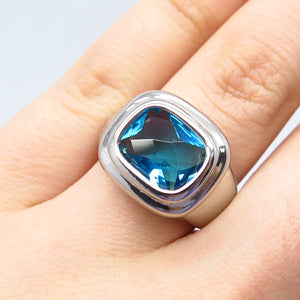 925 Sterling Silver Blue Topaz-Tone C Z Ring Size 6.5