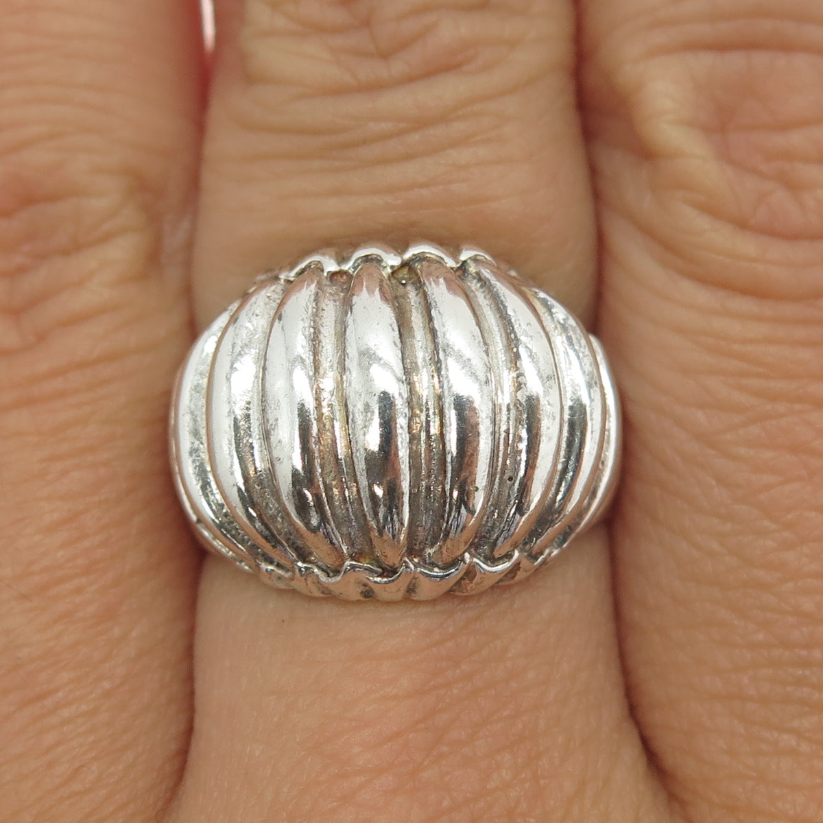 925 Sterling Silver Vintage Modernist Ribbed Dome Ring Size 8