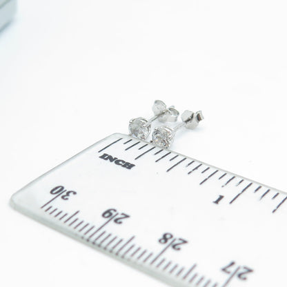 HAN 925 Sterling Silver Round-Cut Shaped C Z Stud Earrings