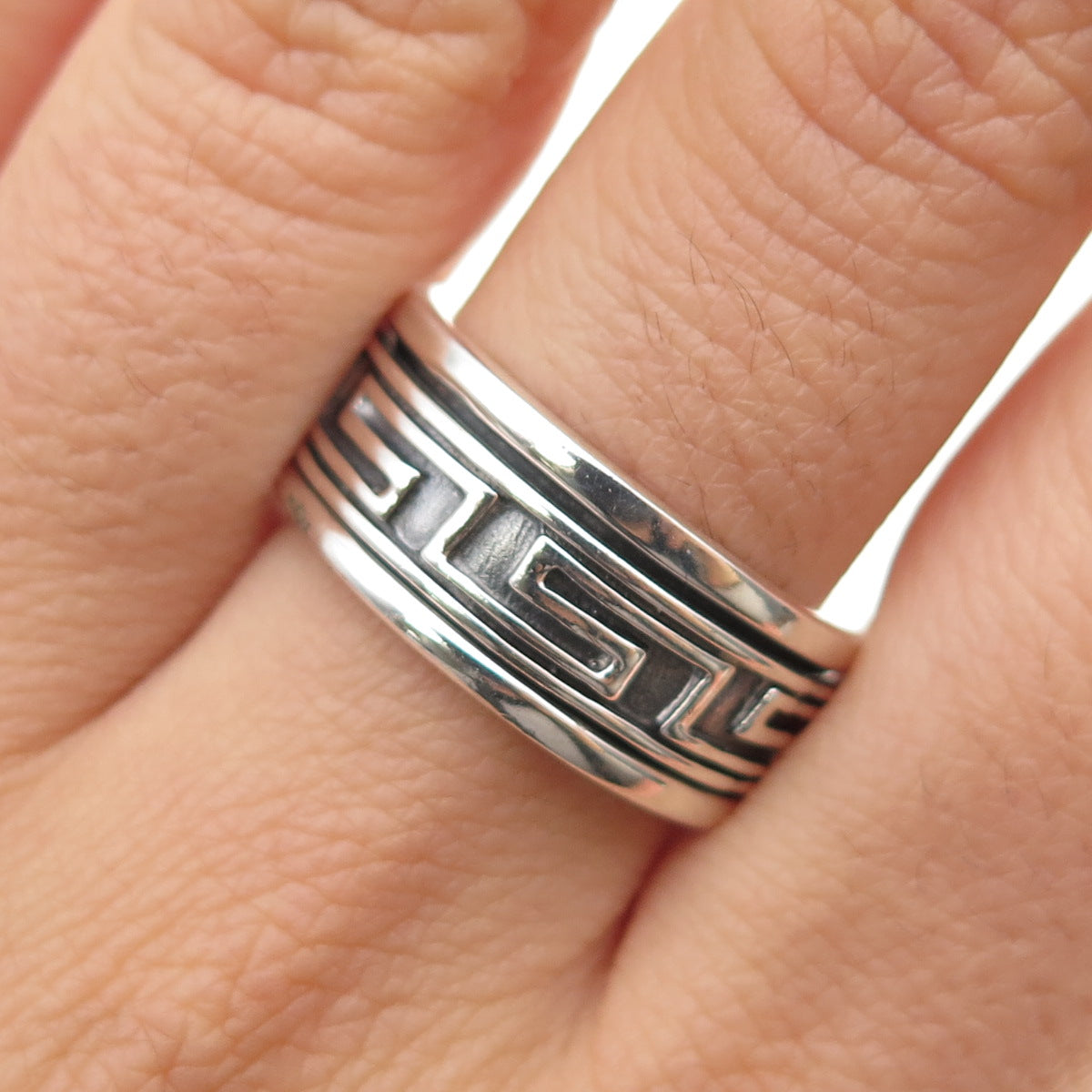 925 Sterling Silver Vintage Greek Maze Oxidized Rotating Band Ring Size 9