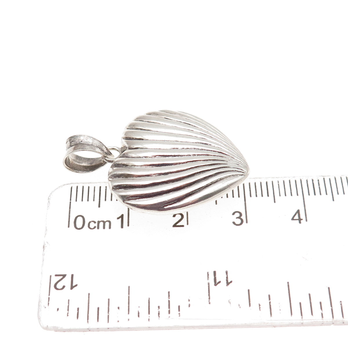 925 Sterling Silver Vintage Modernist Ribbed Heart Oxidized Charm Pendant
