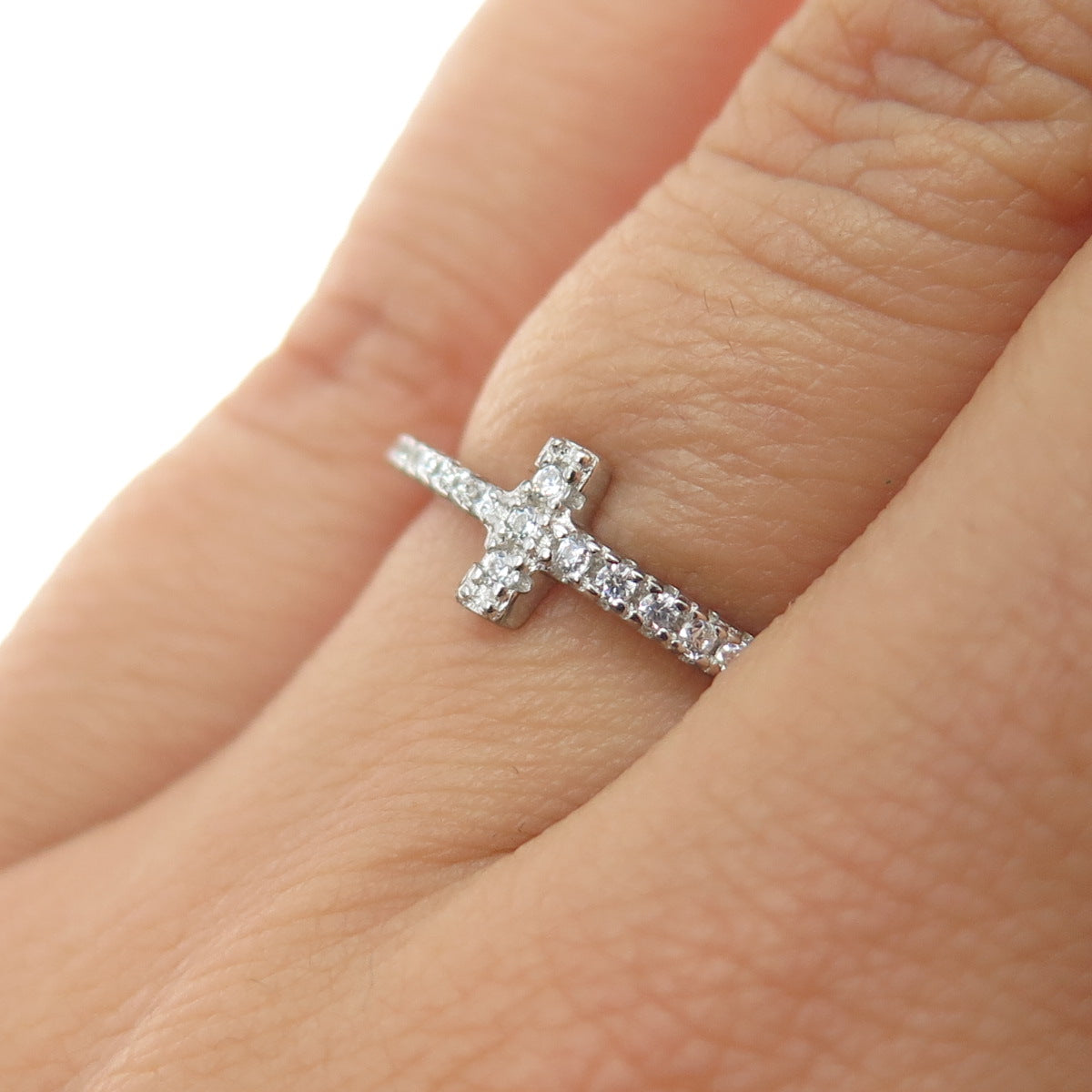 925 Sterling Silver Round-Cut C Z Cross Ring Size 6