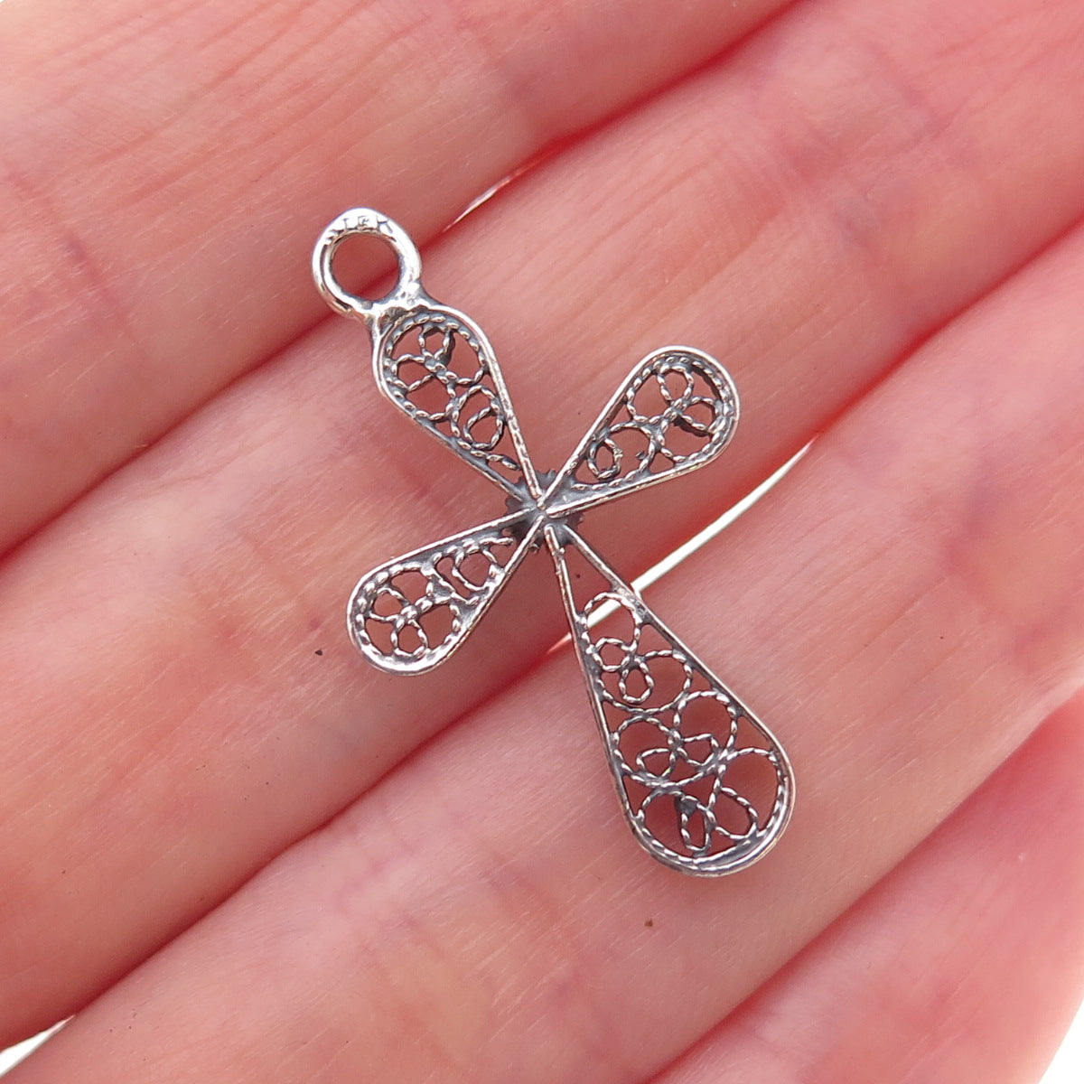 925 Sterling Silver Vintage Cross Filigree Oxidized Charm Pendant