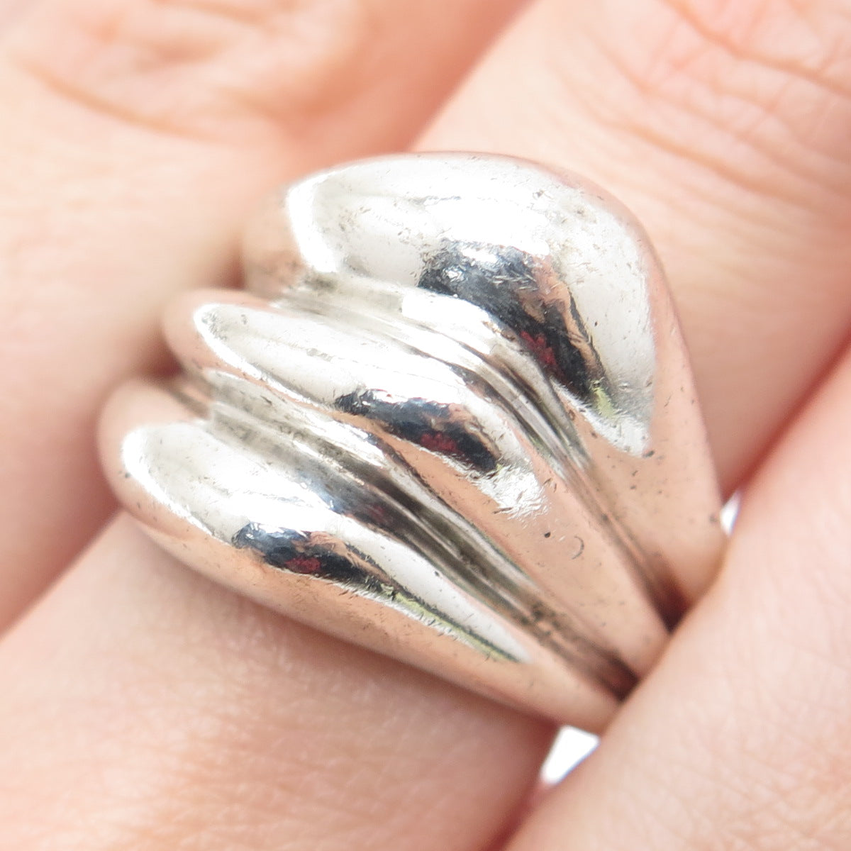 925 Sterling Silver Vintage Modernist Puffy Ribbed Oxidized Ring Size 8