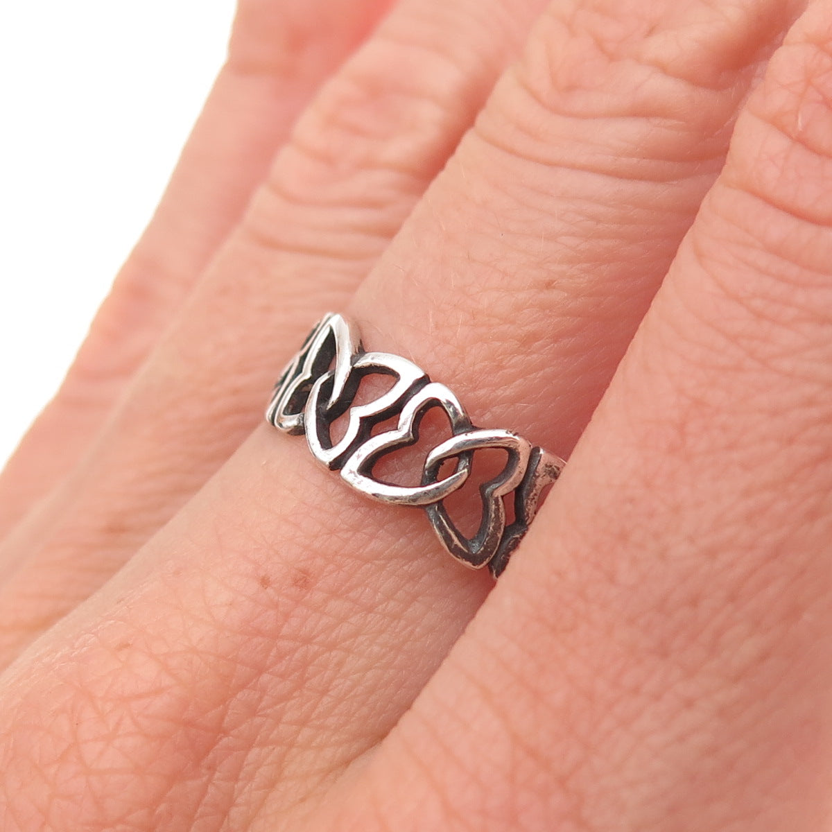 925 Sterling Silver Vintage Butterfly All Around Oxidized Band Ring Size 8