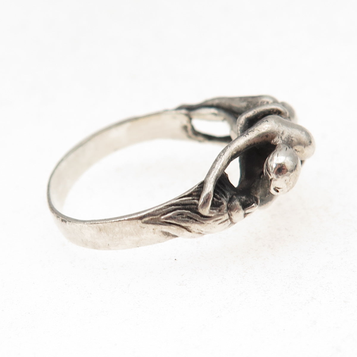 925 Sterling Silver Vintage Erotic Scene Oxidized Ring Size 10.5