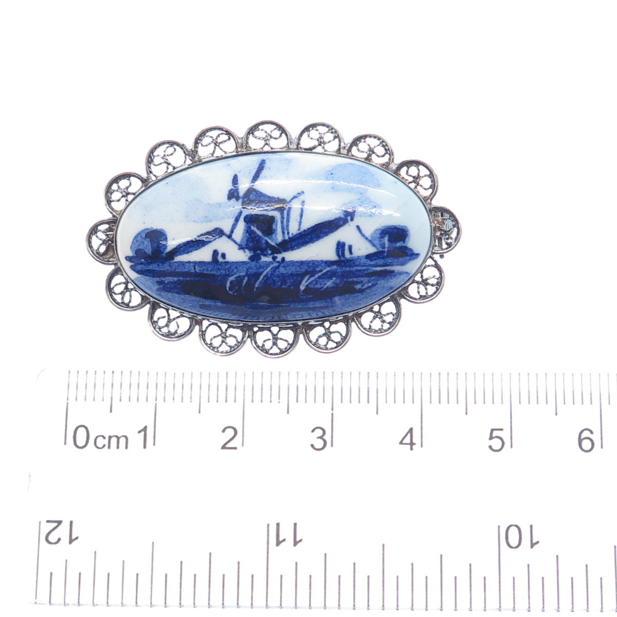DELFT 835 Silver Vintage Ceramic Old Mill Filigree Pin Brooch