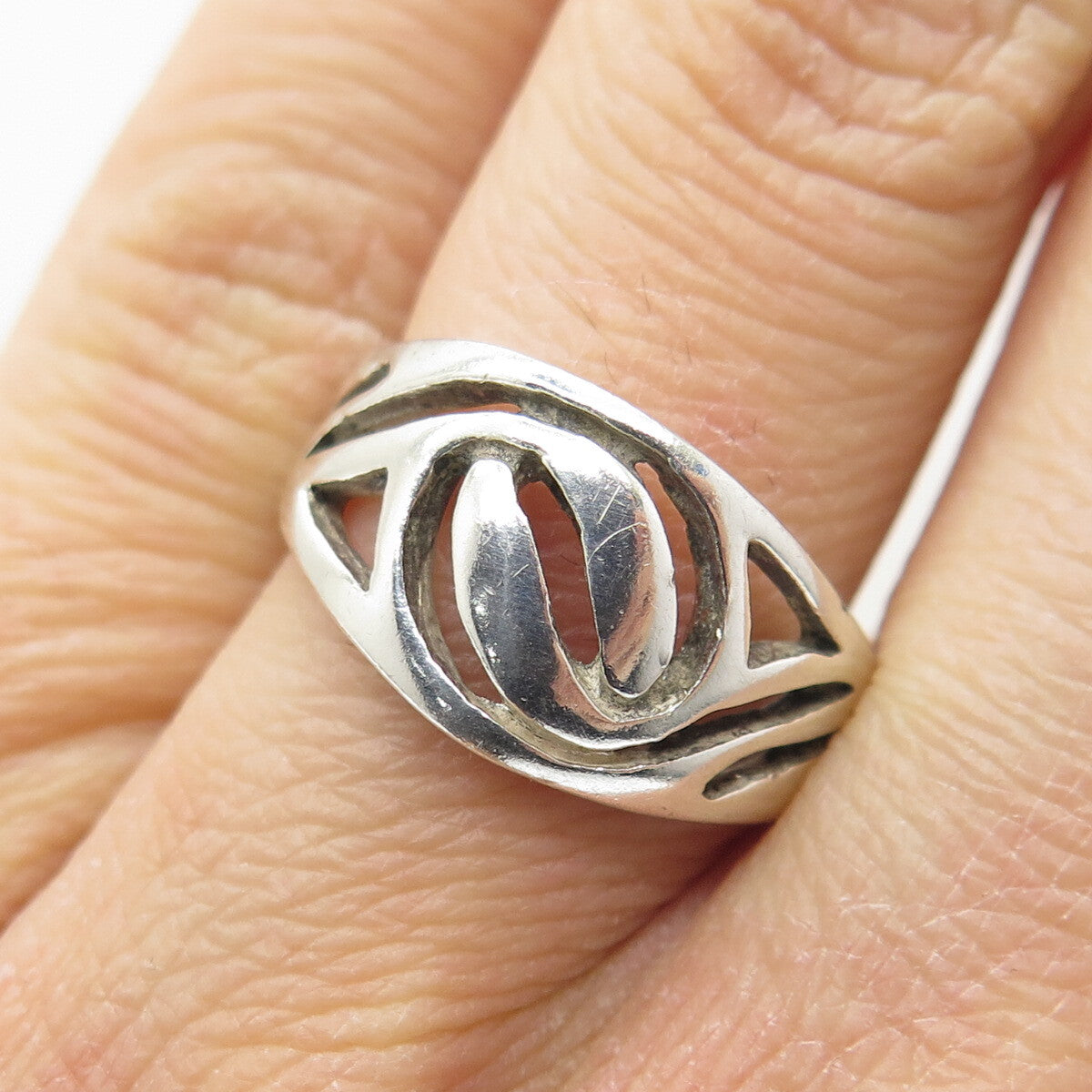 925 Sterling Silver Vintage Yin Yang Modernist Ring Size 6.25