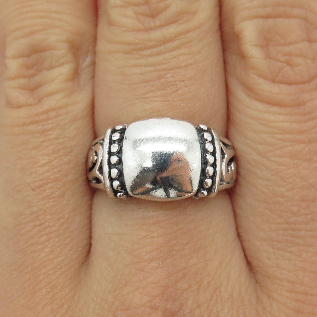 925 Sterling Silver Vintage Boho / Ethnic Ring Size 7.25