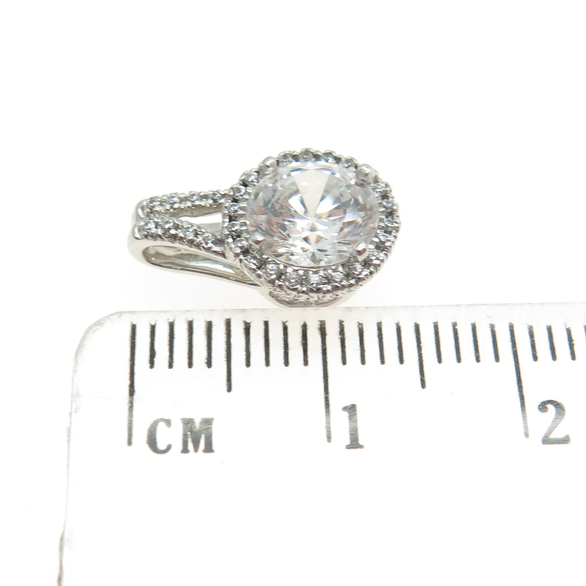 925 Sterling Silver Round-Cut C Z Sparkle Minimalist Pendant