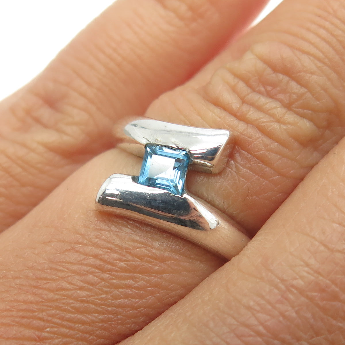 925 Sterling Silver Vintage Real Princess-Cut Blue Topaz Bypass Ring Size 4.75