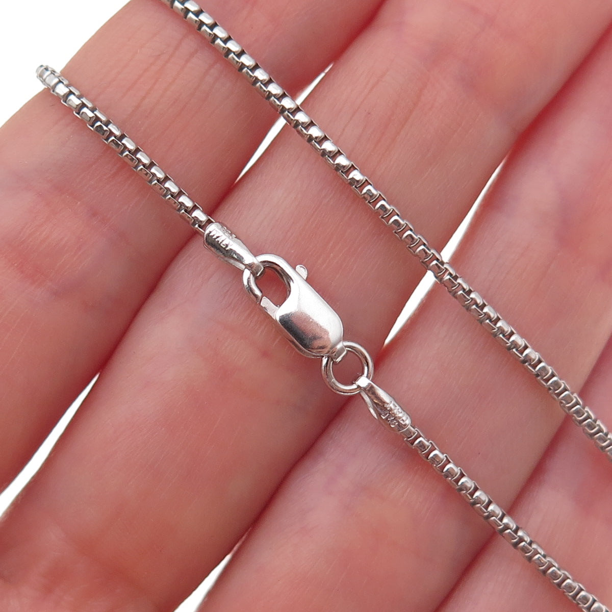 925 Sterling Silver Vintage Italy Round Box Chain Necklace 18"
