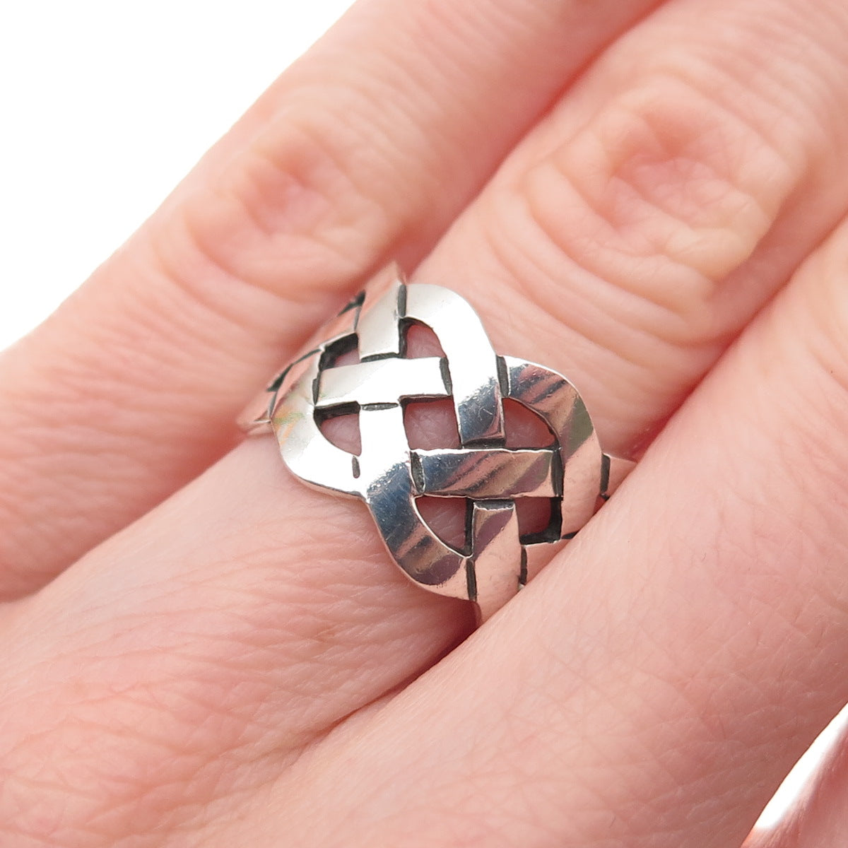925 Sterling Silver Vintage Celtic Woven Knot Wide Band Ring Size 6.25