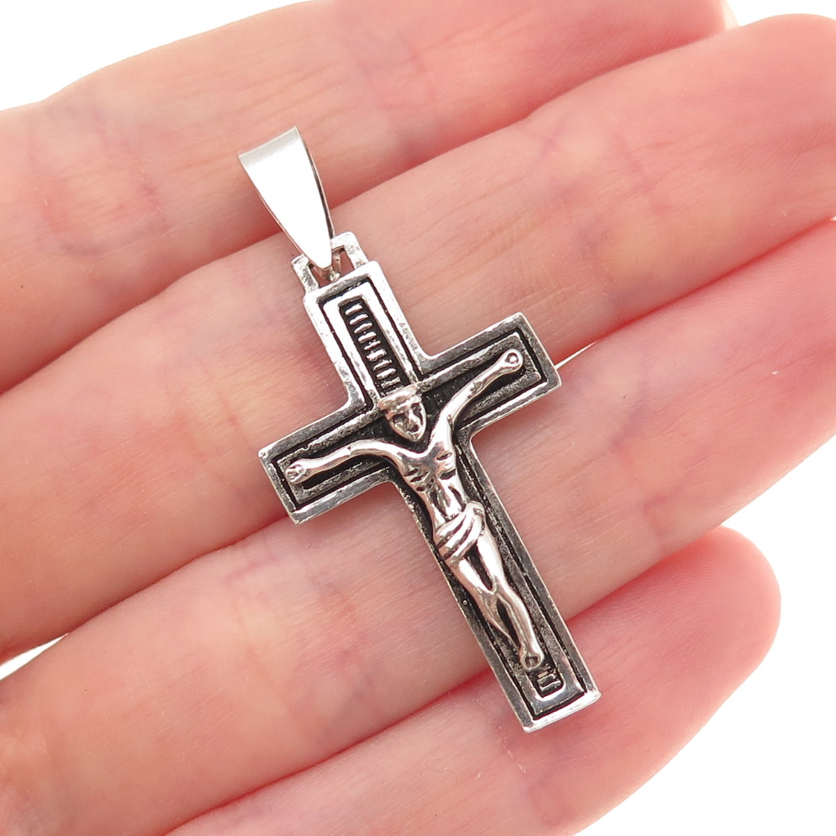 925 Sterling Silver Vintage Crucifix Cross Oxidized Charm Pendant