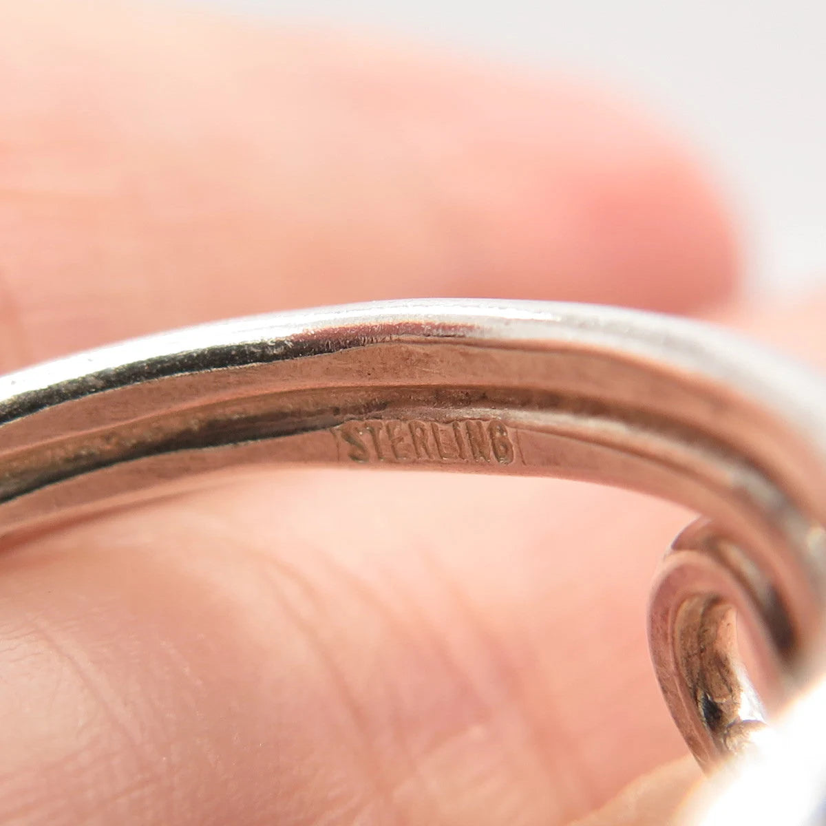 925 Sterling Silver Vintage Twisted Modernist Ring Size 9.75