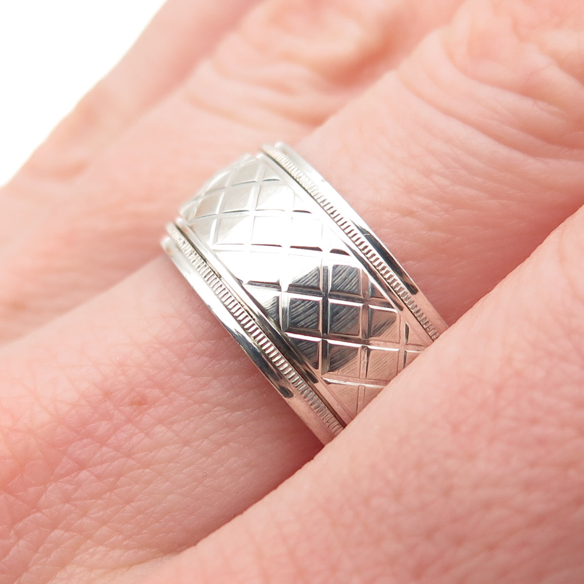 925 Sterling Silver Vintage Textured Rotating Band Ring Size 7.25