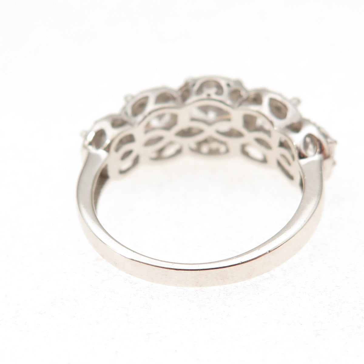 925 Sterling Silver Round-Cut C Z Engagement Ring Size 7.25