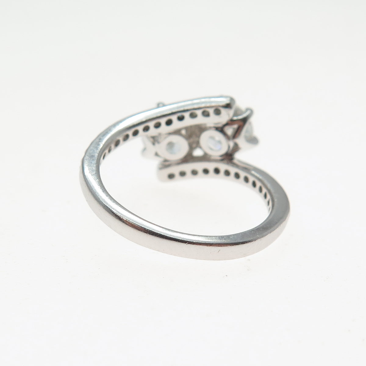 925 Sterling Silver Round-Cut C Z Engagement Ring Size 5.25