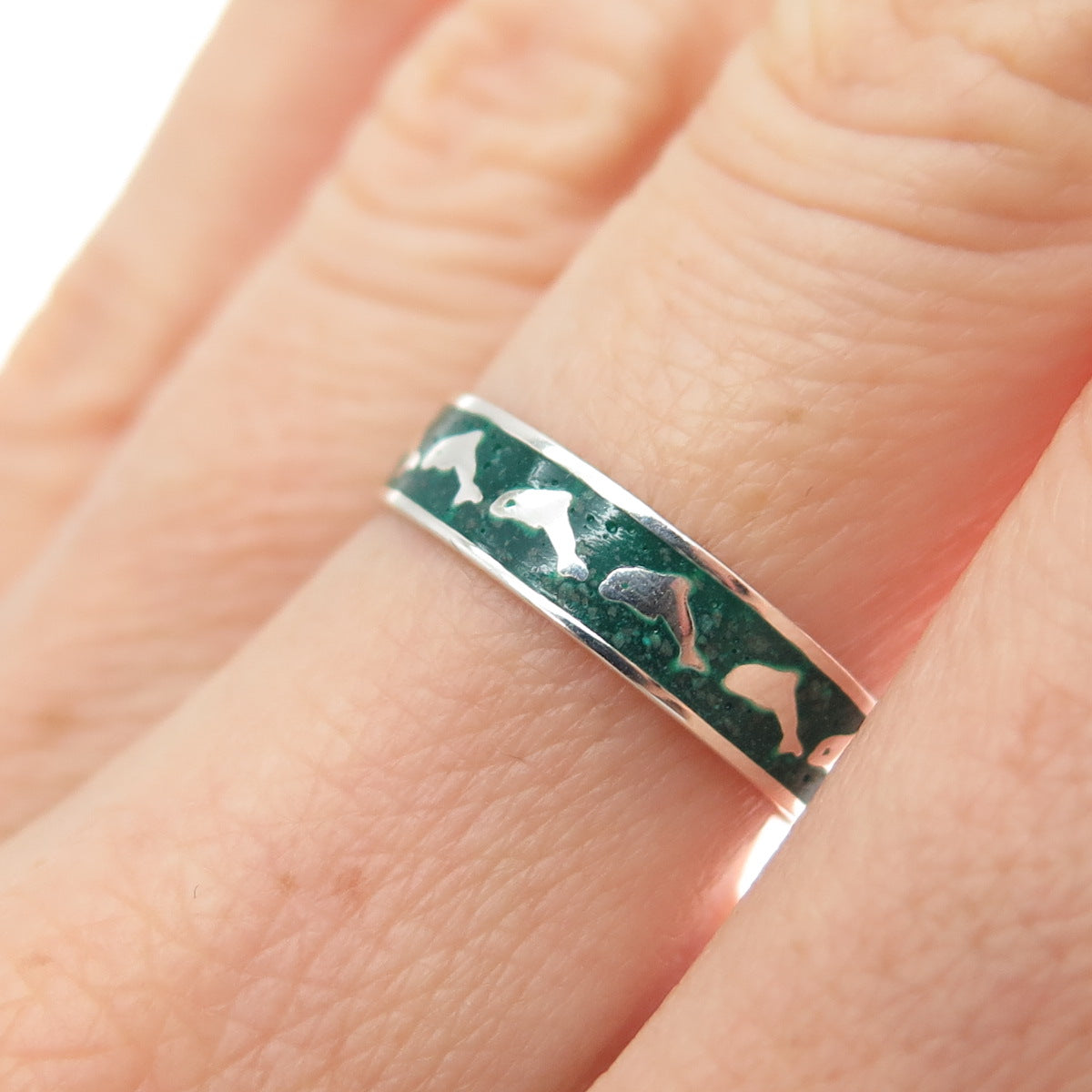 925 Sterling Silver Vintage Real Turquoise Inlay Dolphin Band Ring Size 6.75