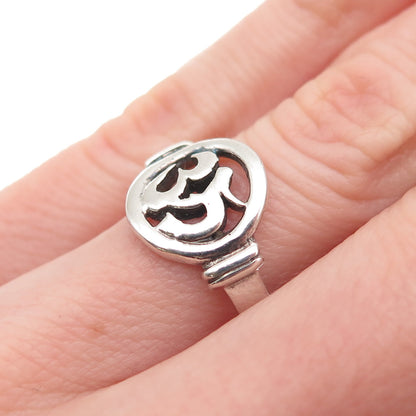 925 Sterling Silver Vintage Om Mantra Ring Size 6