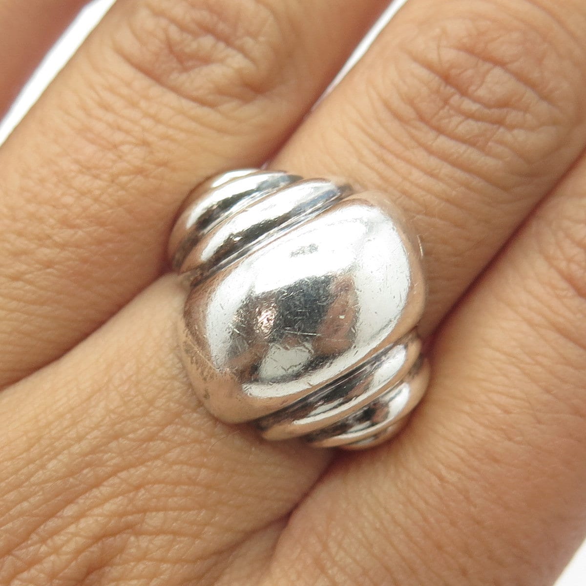 925 Sterling Silver Vintage Ribbed Ring Size 7.75