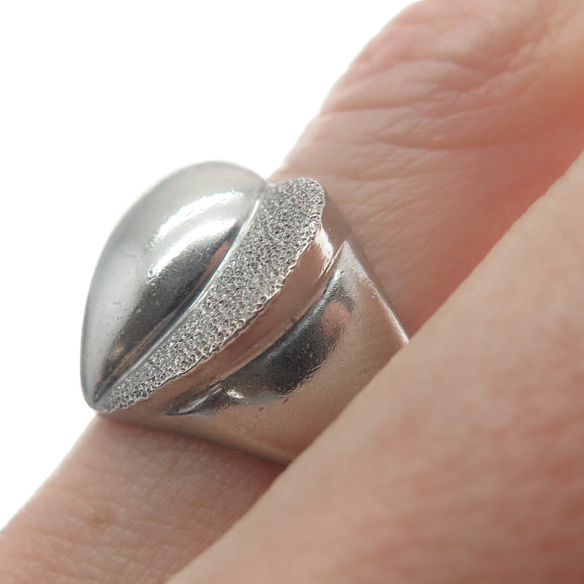 925 Sterling Silver Vintage Modernist Dome Heart Ring Size 7