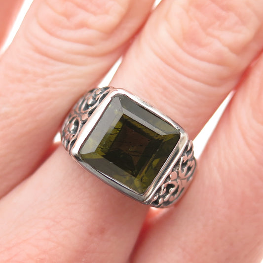 925 Sterling Silver Vintage Real Peridot Ornate Oxidized Ring Size 7.75
