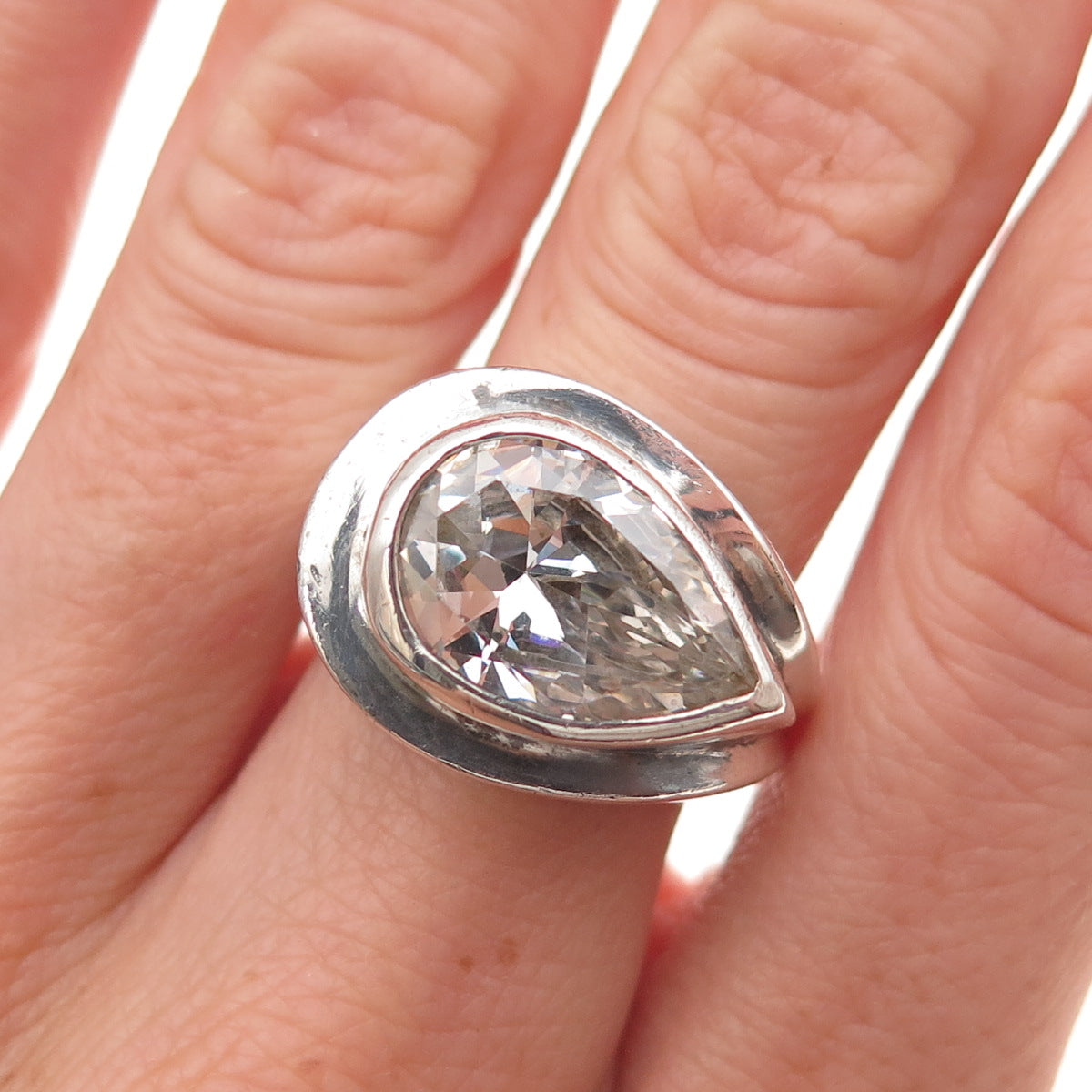 Joseph Esposito 925 Sterling Silver Vintage C Z Modernist Teardrop Ring Size 7