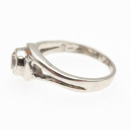 925 Sterling Silver Vintage Round-Cut C Z Modernist Ring Size 6.25
