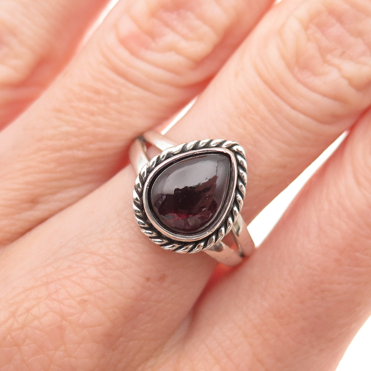 925 Sterling Silver Vintage Real Tourmaline Teardrop Oxidized Ring Size 7.5