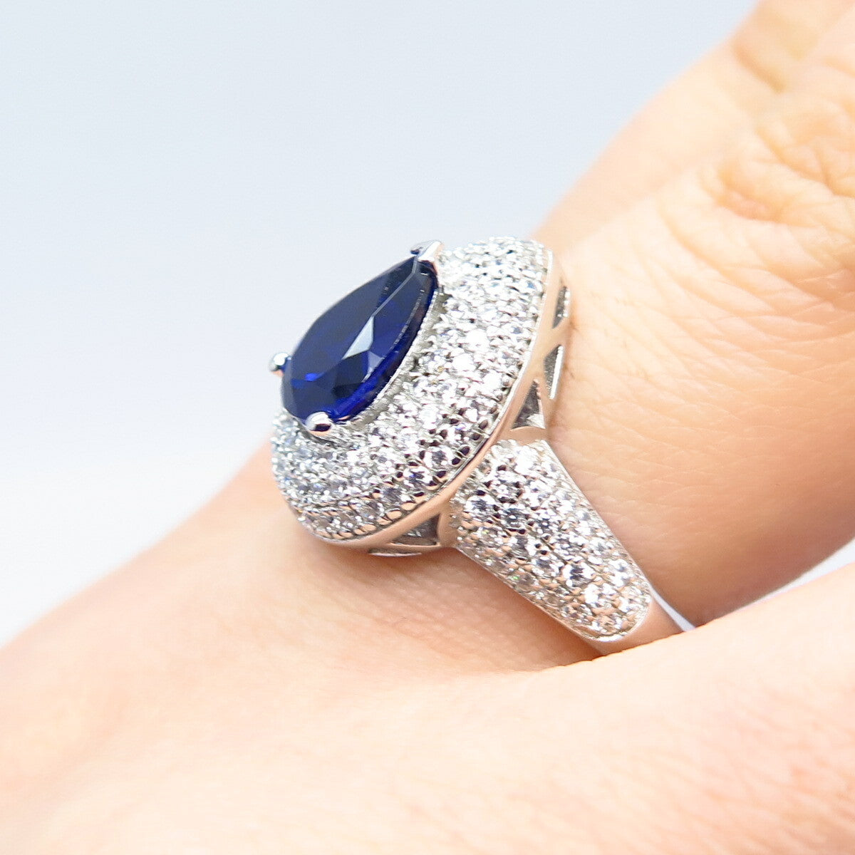 925 Sterling Silver Swarovski White Chrystal Lab-Created Sapphire Ring Size 6.75
