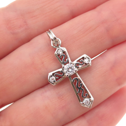 Ross Simons 925 Sterling Silver Round-Cut C Z Cross Charm Pendant