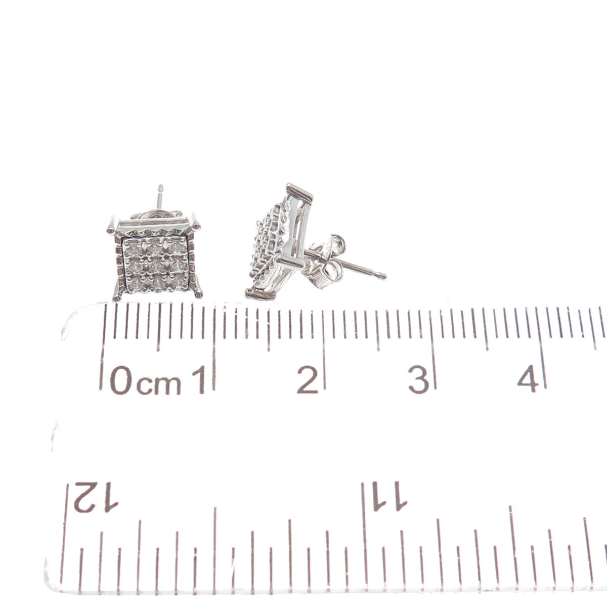 925 Sterling Silver Round-Cut Shaped C Z Sparkle Square Stud Earrings