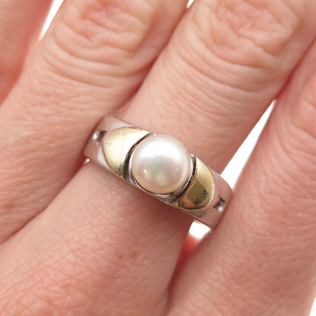 925 Sterling Silver 2-Tone Vintage Real Pearl Modernist Oxidized Ring Size 7.75