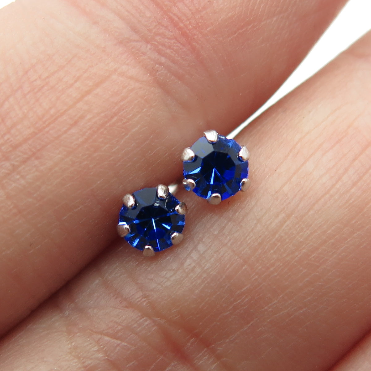 925 Sterling Silver Blue Rhinestone Stud Earrings