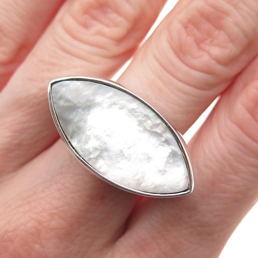 925 Sterling Silver Vintage Real MOP Modernist Floral Ring Size 6