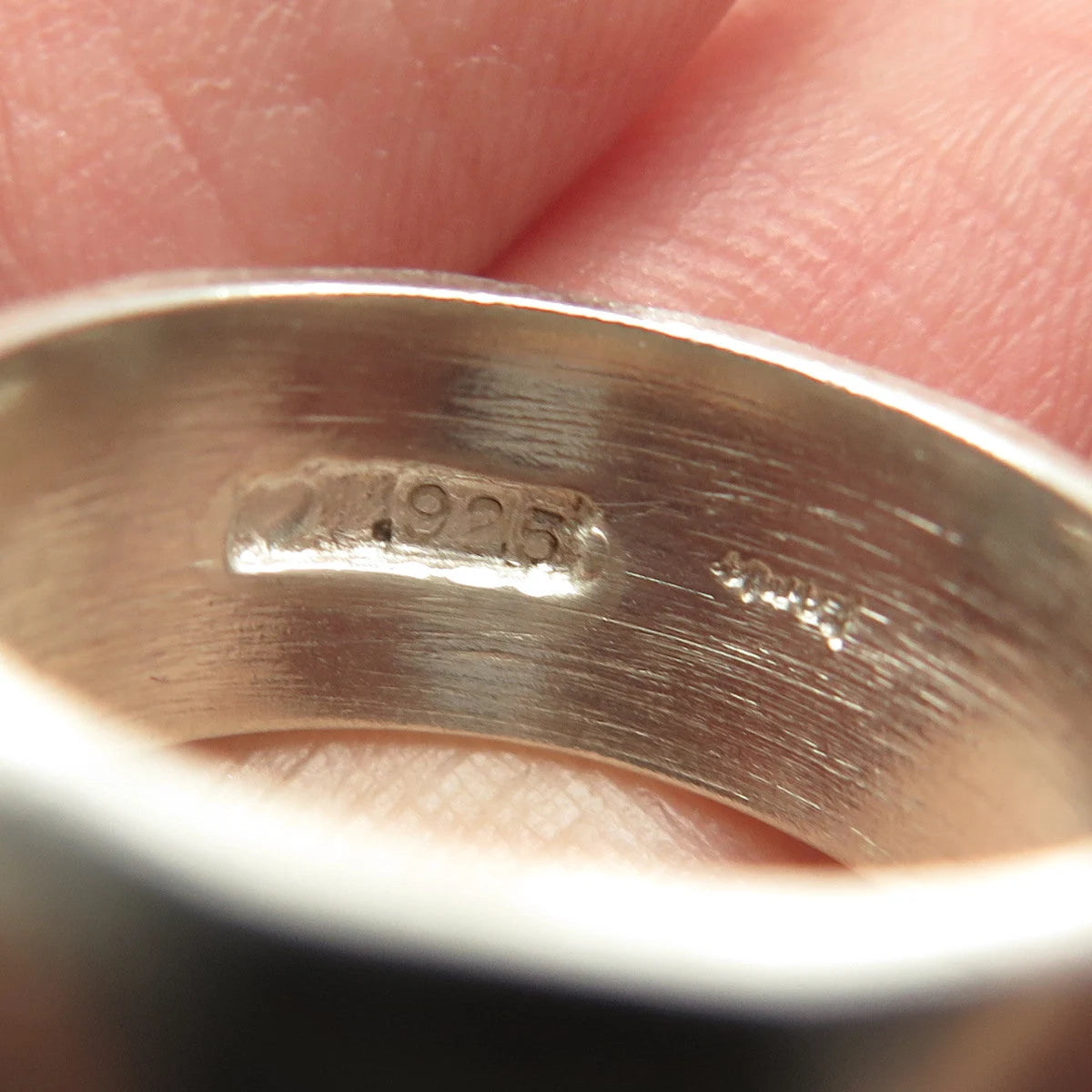 925 Sterling Silver Vintage Modernist Band Ring Size 7.75