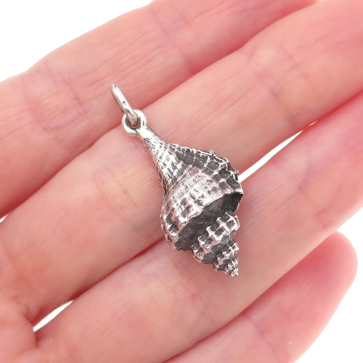 Parker 925 Sterling Silver Vintage Seashell Oxidized 3D Charm Pendant
